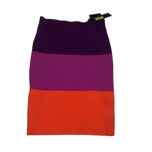 BCBG MaxAzria Bandage Skirt - Picture 3 of 6